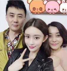 一肖一碼详细解答_: 真实与虚构的交织，未来的真相依然迷雾重重。